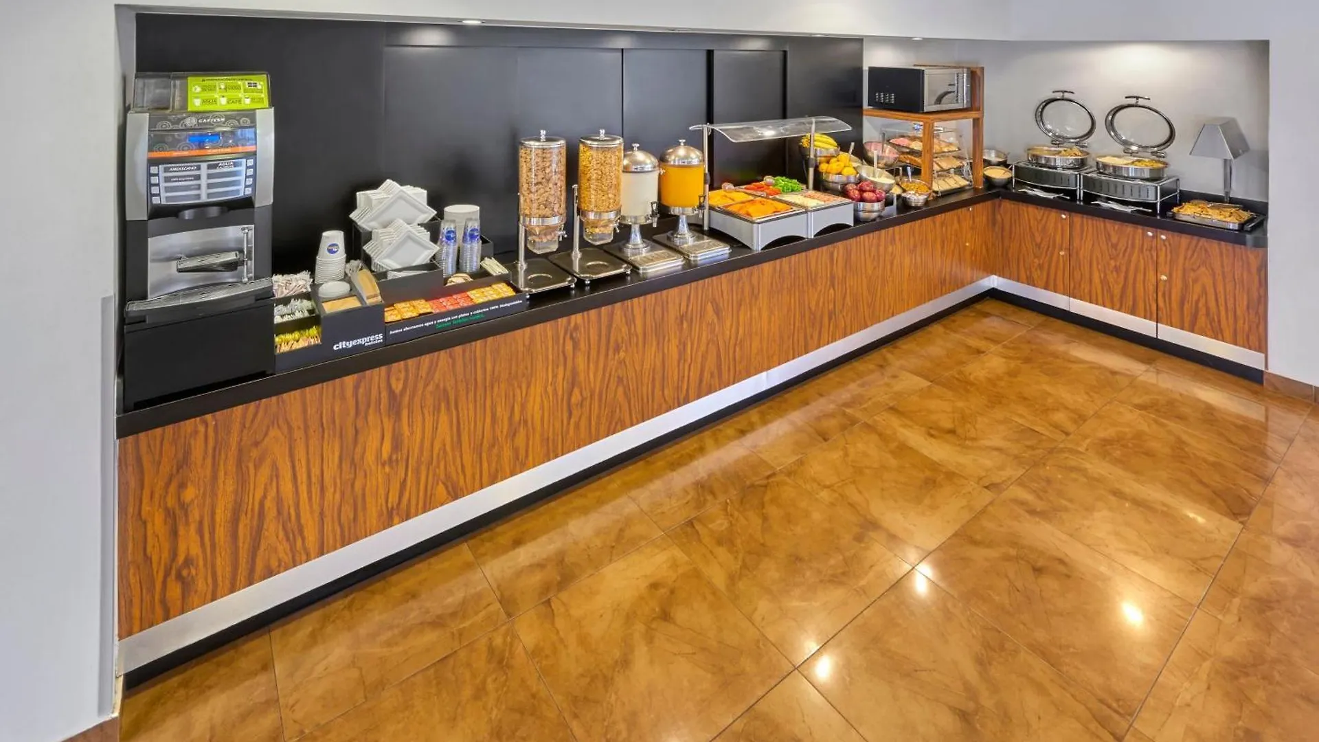 Hotel City Express By Marriott Queretaro Jurica